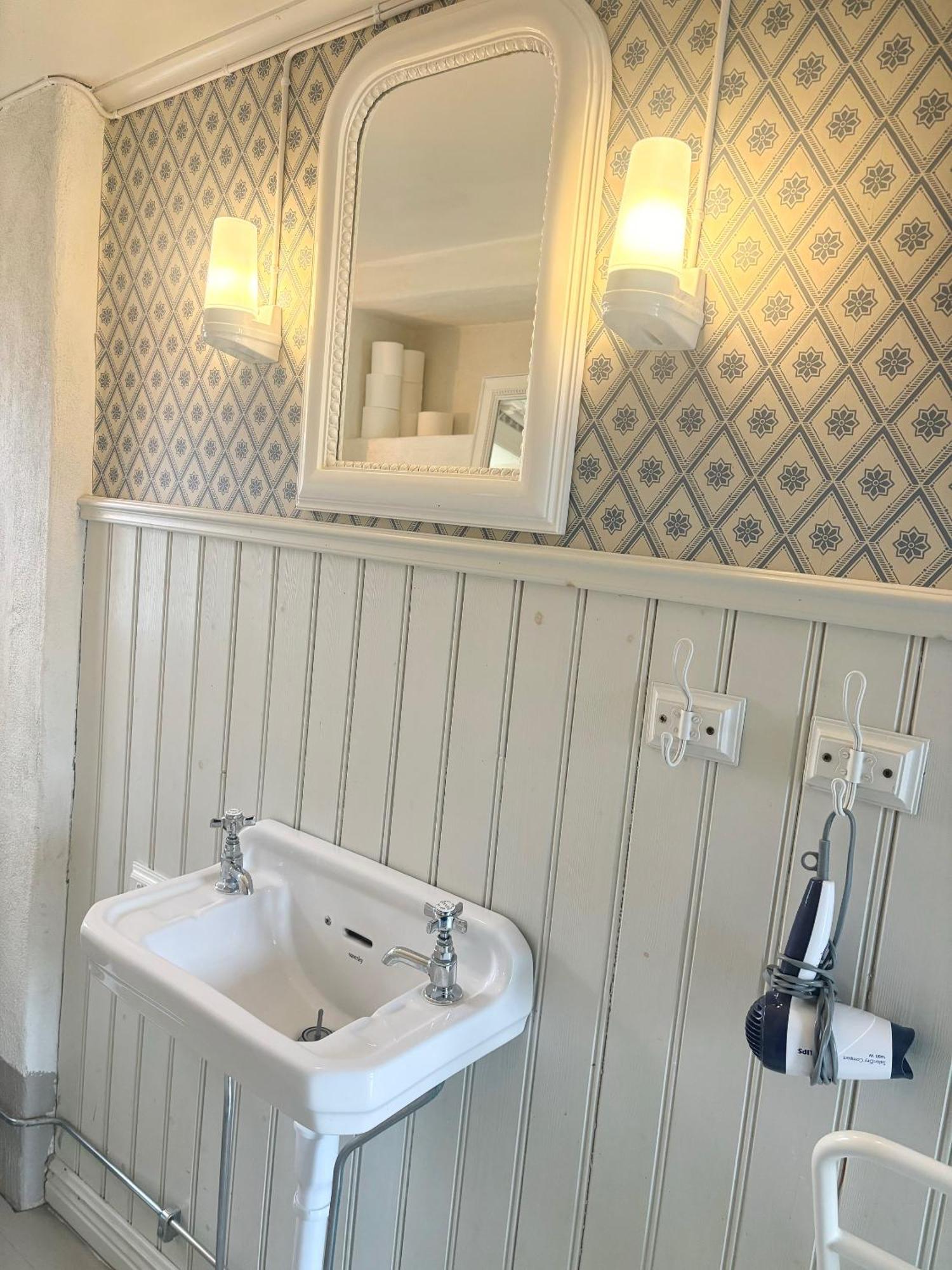 Arphus Lodge Eskilstuna Luaran gambar